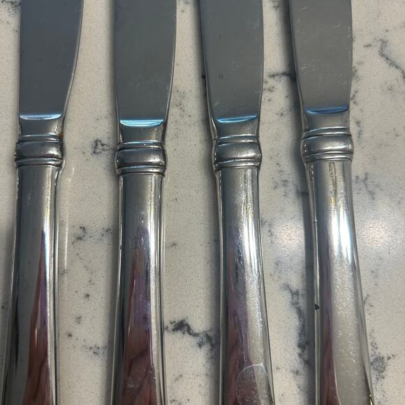 7 Modern Solid Knife Harmony Mikasa Stainless, Glossy, Bands, Flat Tip, Serrated - Picture 6 of 9